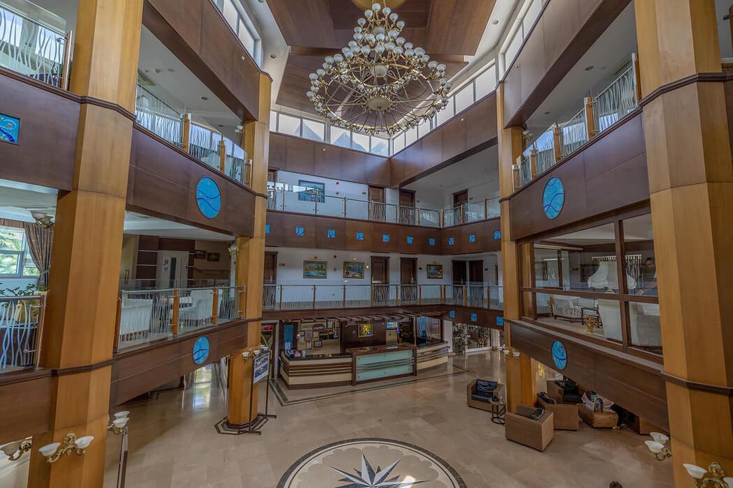 Latanya Park Resort Galeri